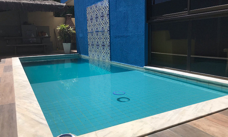 Casa Com Piscina Em ...