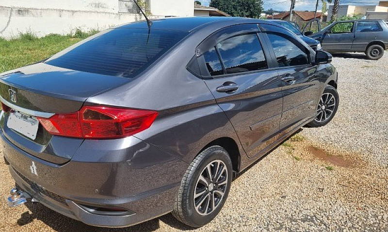 Vendo Honda City Per...