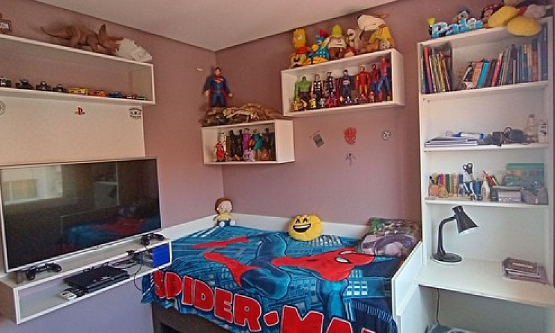 Casa Em Condomínio...