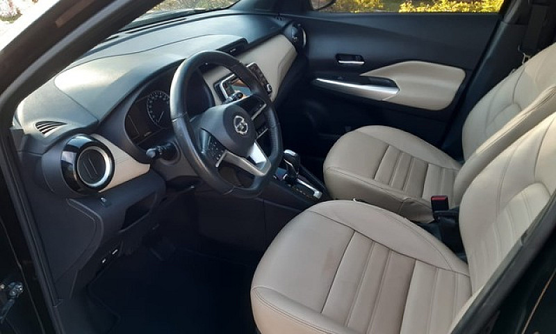 Vendo Nissan Kicks S...