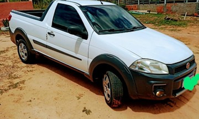 Fiat Strada Em Perfe...