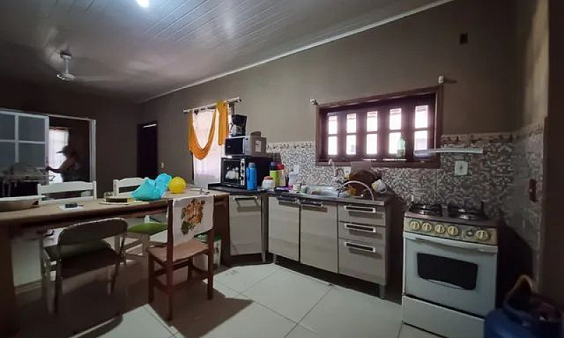 Quarto Privado Resto...