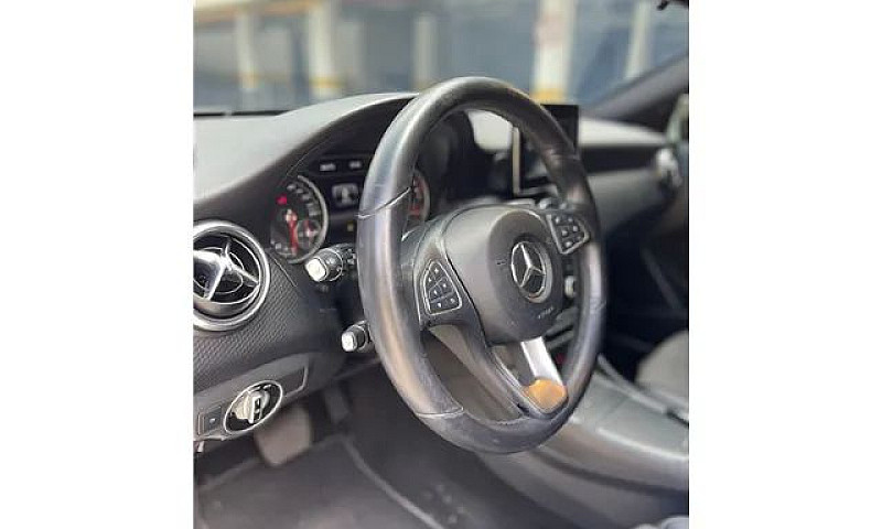 Mercedes-Benz A 200 ...