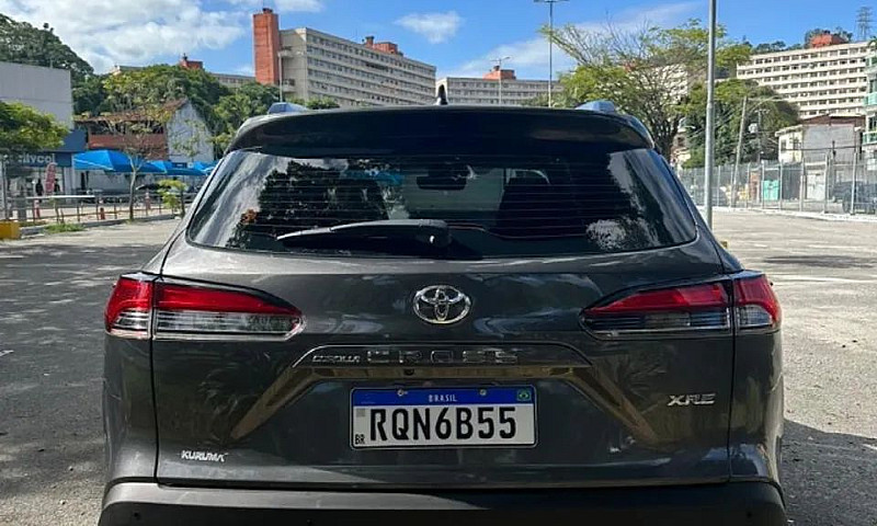 Toyota Corolla Cross...