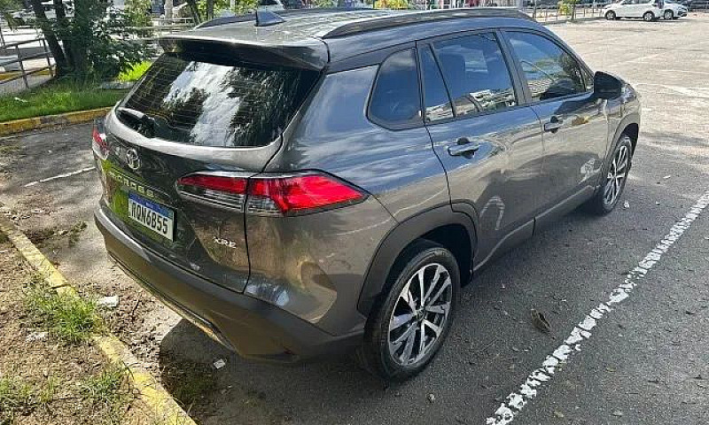 Toyota Corolla Cross...