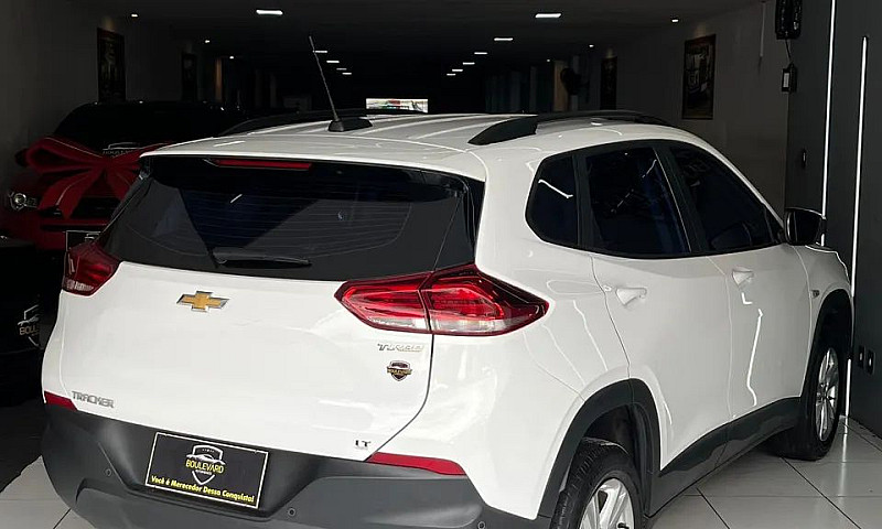 Tracker Lt 2022 Auto...