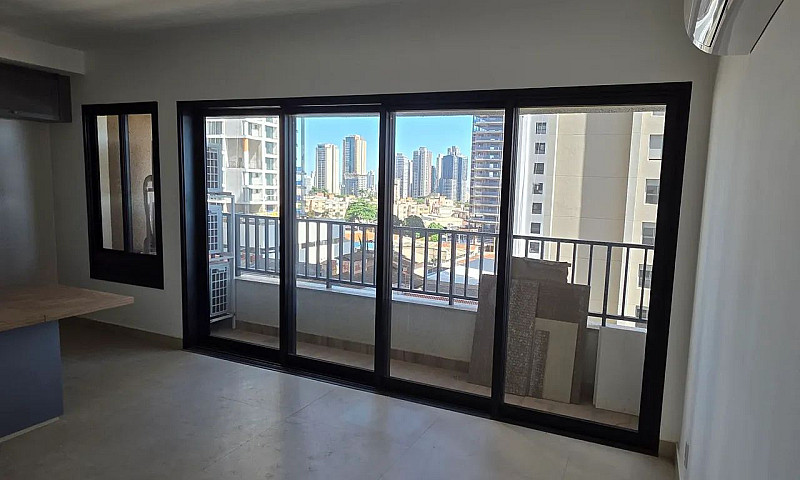 Apto No Edifício Ele...