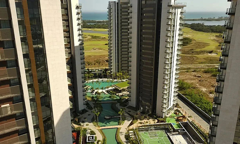 Apartamento De 4 Suí...
