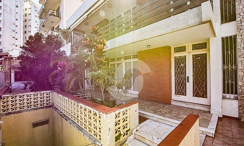 Casa Com 5 Quartos À...