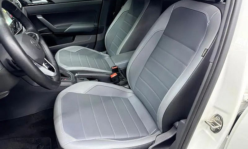 Volkswagen Nivus Hig...
