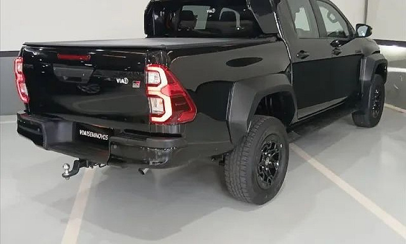 Toyota Hilux Cd Gr-S...