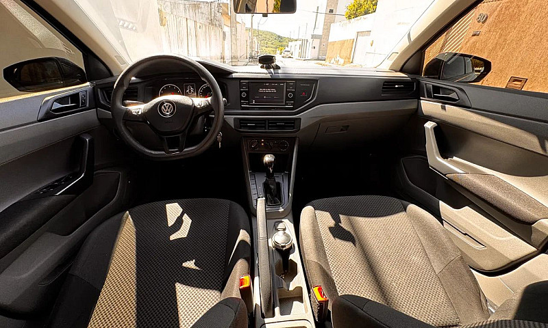 Volkswagen Polo 1.6 ...