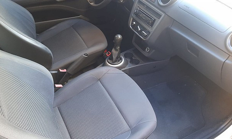 Volkswagen Saveiro 1...