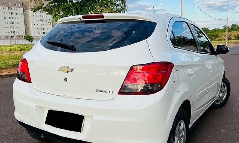 Onix Lt 2015 Complet...