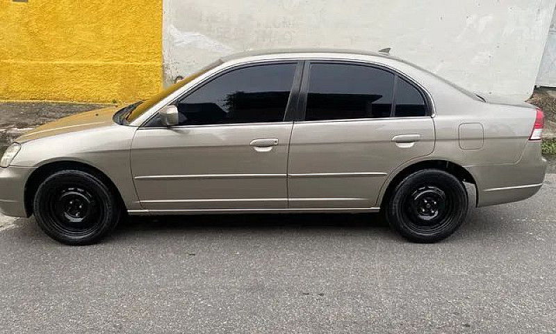 Honda Civic 2003...