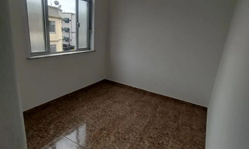 Apto 2 Quartos Sala ...