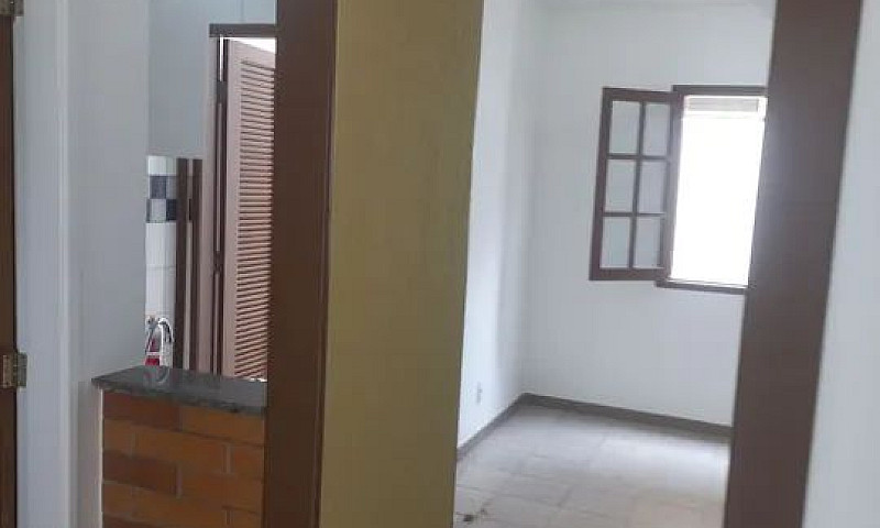 Casa Em Village  Def...
