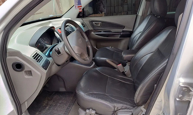 Hyundai Tucson 2.0 1...