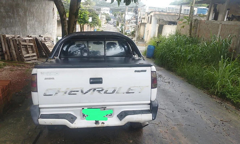 Chevrolet S10 Pick-U...