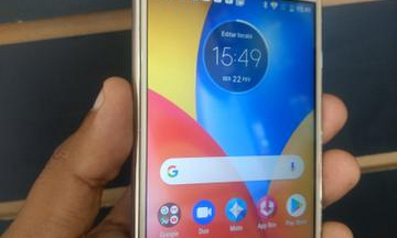 Vendo Moto E 4 Plus...