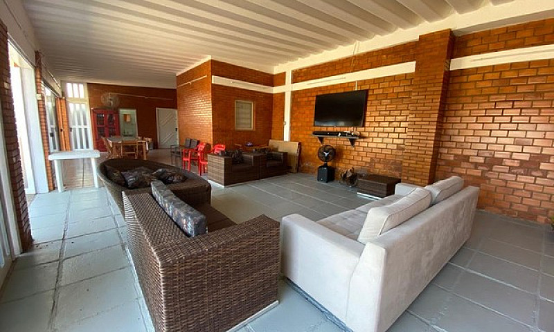 Casa Xangri-La...