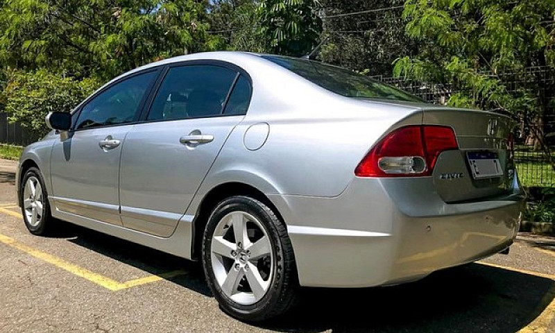 Honda Civic 2010...