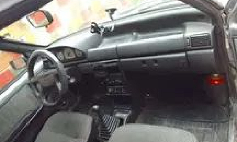 Vendo Uno 94/95.. 8....