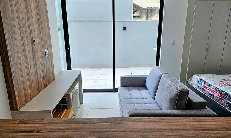 Studio Mobiliado Fre...
