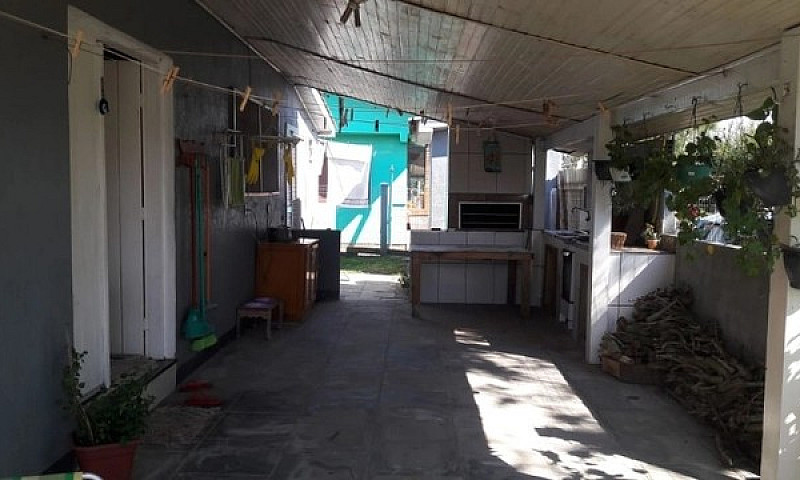 Casa À Venda Com 2 D...