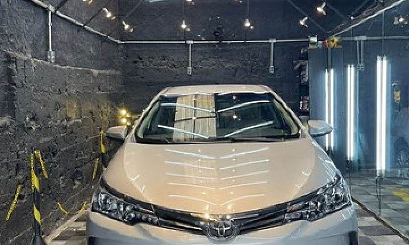 Toyota Corolla - 2.0...