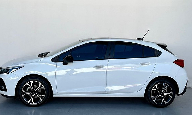 Gm - Chevrolet Cruze...