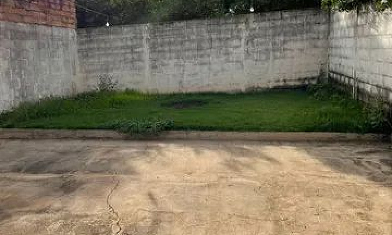 Aluga-Se Ou Vende-Se...