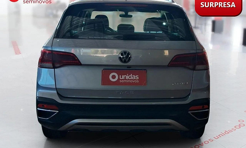 Volkswagen Taos 2023...