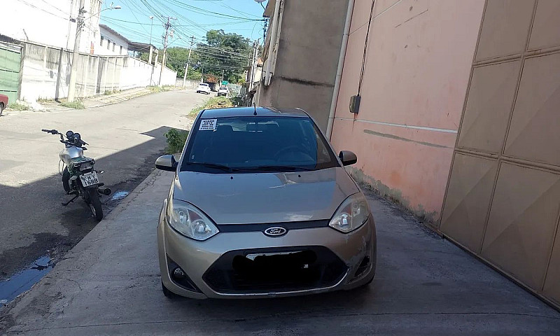 Ford Fiesta Se 1.0 8...
