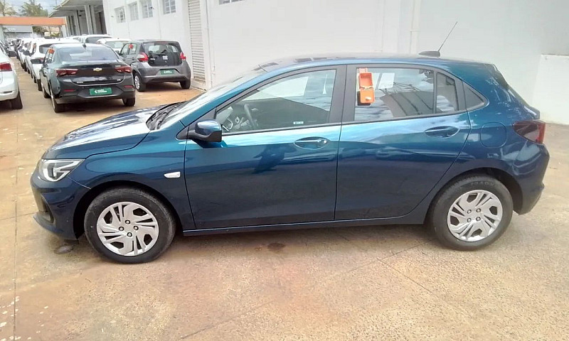 Chevrolet Onix Hatch...