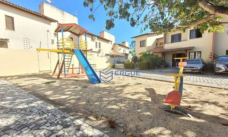 Casa Com 3 Dormitóri...