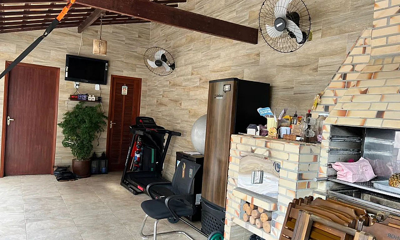Casa Três Quartos Pi...