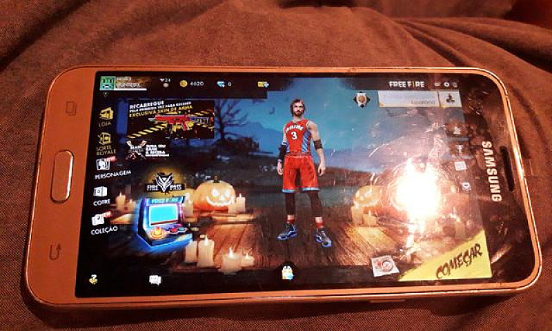 Samsung J3 2016...