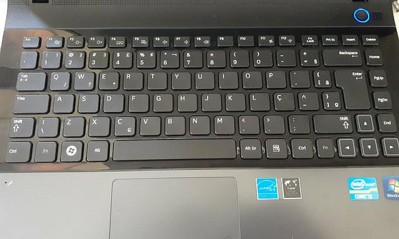 Notebook Intel I3...