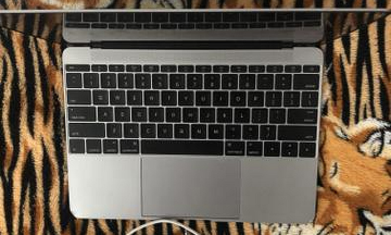 Macbook...