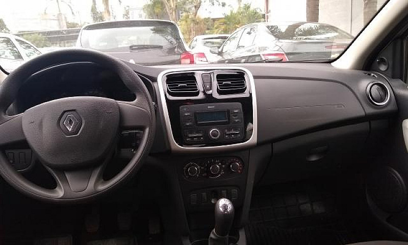 Renault  Sandero 1.6...