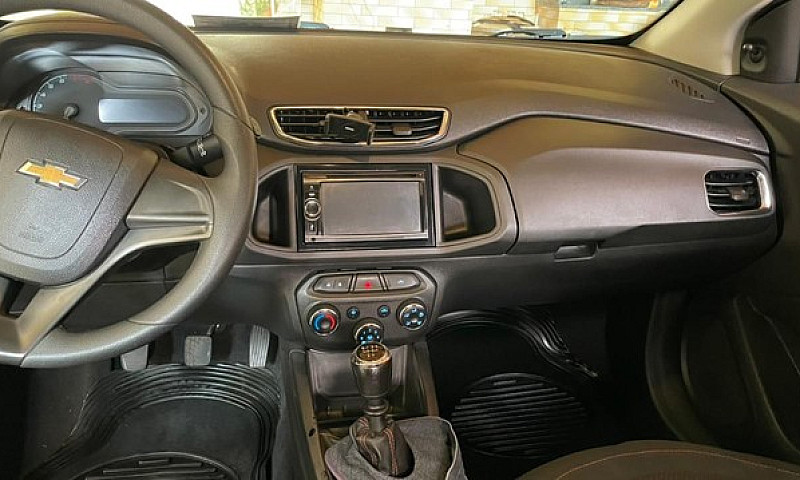 Chevrolet Onix 2015 ...