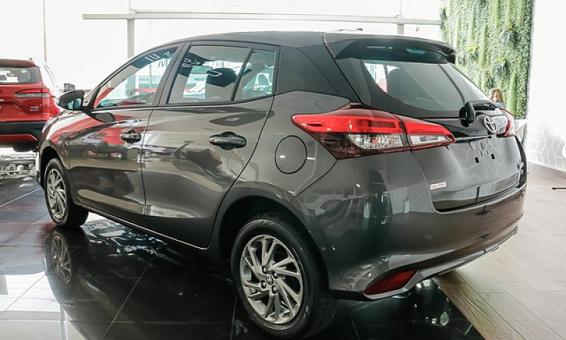 Toyota Yaris Xs 1.5 ...