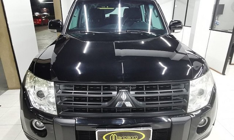 Mitsubishi Pajero Fu...