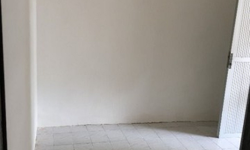 Casa Em Rua Tranquil...