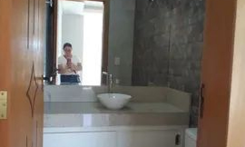 Aluga-Se Apartamento...