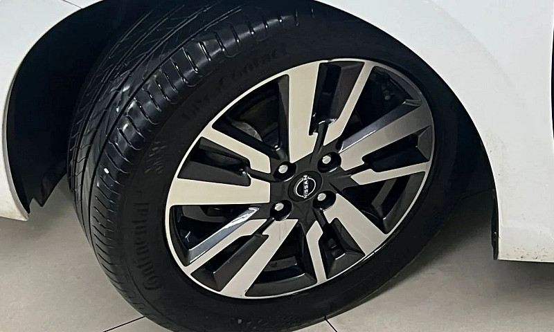 Versa Advance 1.6 Au...