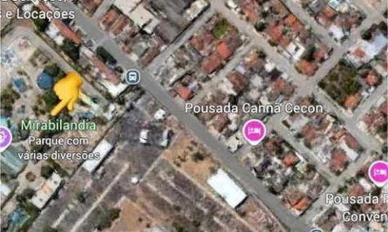 Casa Com 2 Qaurtos E...