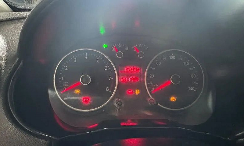 Volkswagen Saveiro 1...