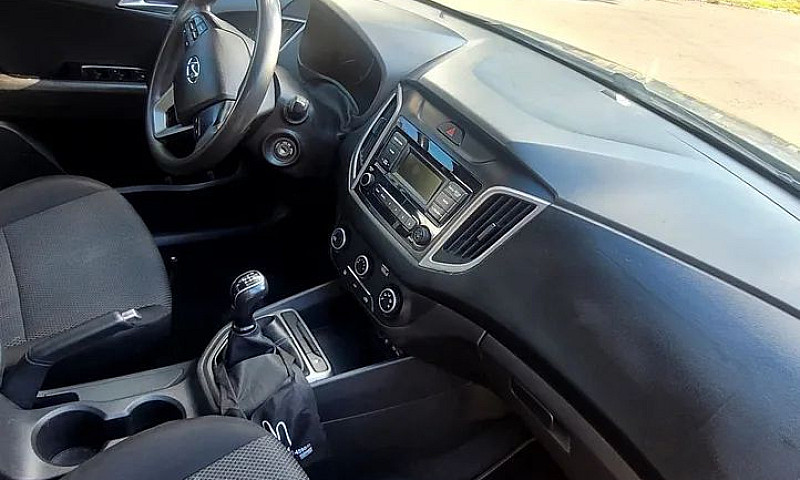 Hyundai Creta Attitu...